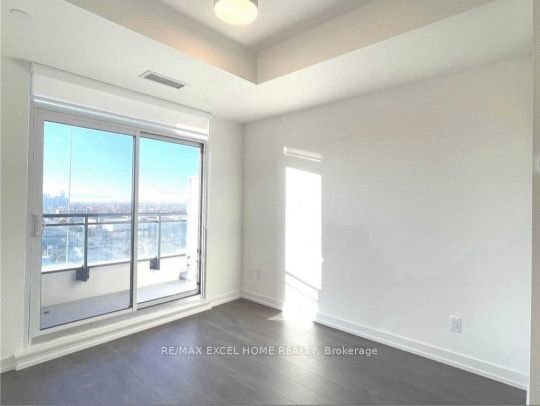 1 Grandview Ave, unit 1210 for rent - image #6