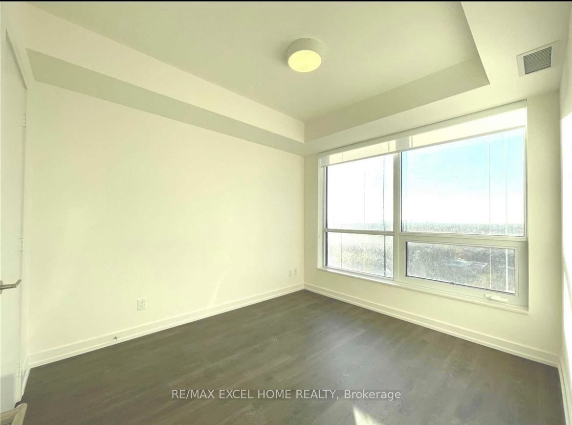 1 Grandview Ave, unit 1210 for rent - image #8