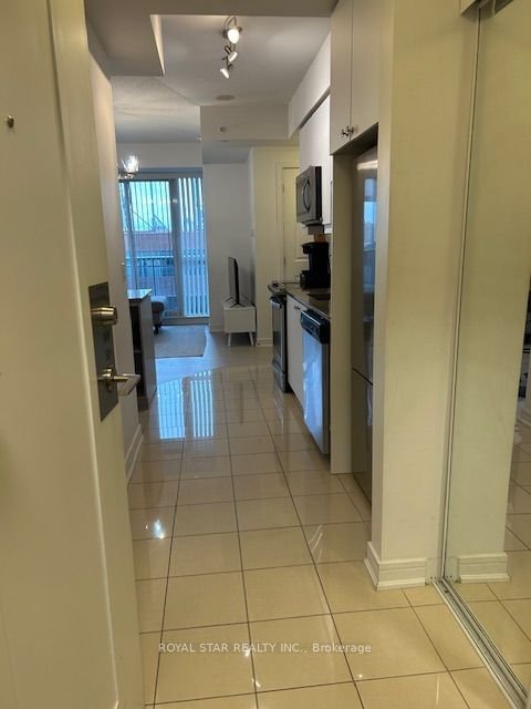 9201 Yonge St, unit Nw 501 for rent - image #5
