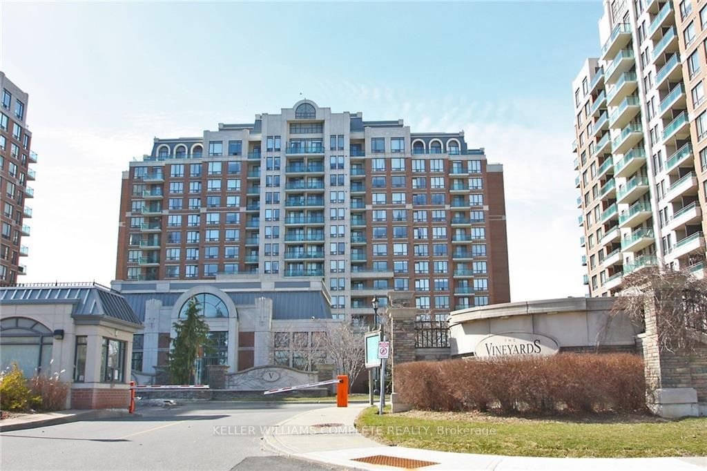 330 Red Maple Rd, unit Ph08 for sale - image #1