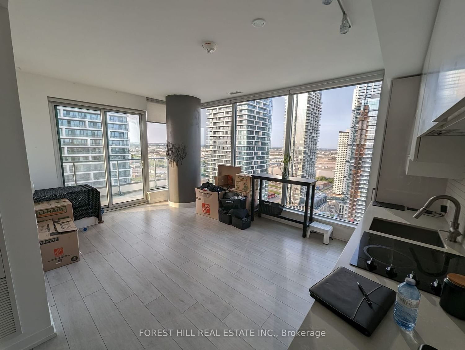 5 Buttermill Ave, unit 3202 for rent - image #4