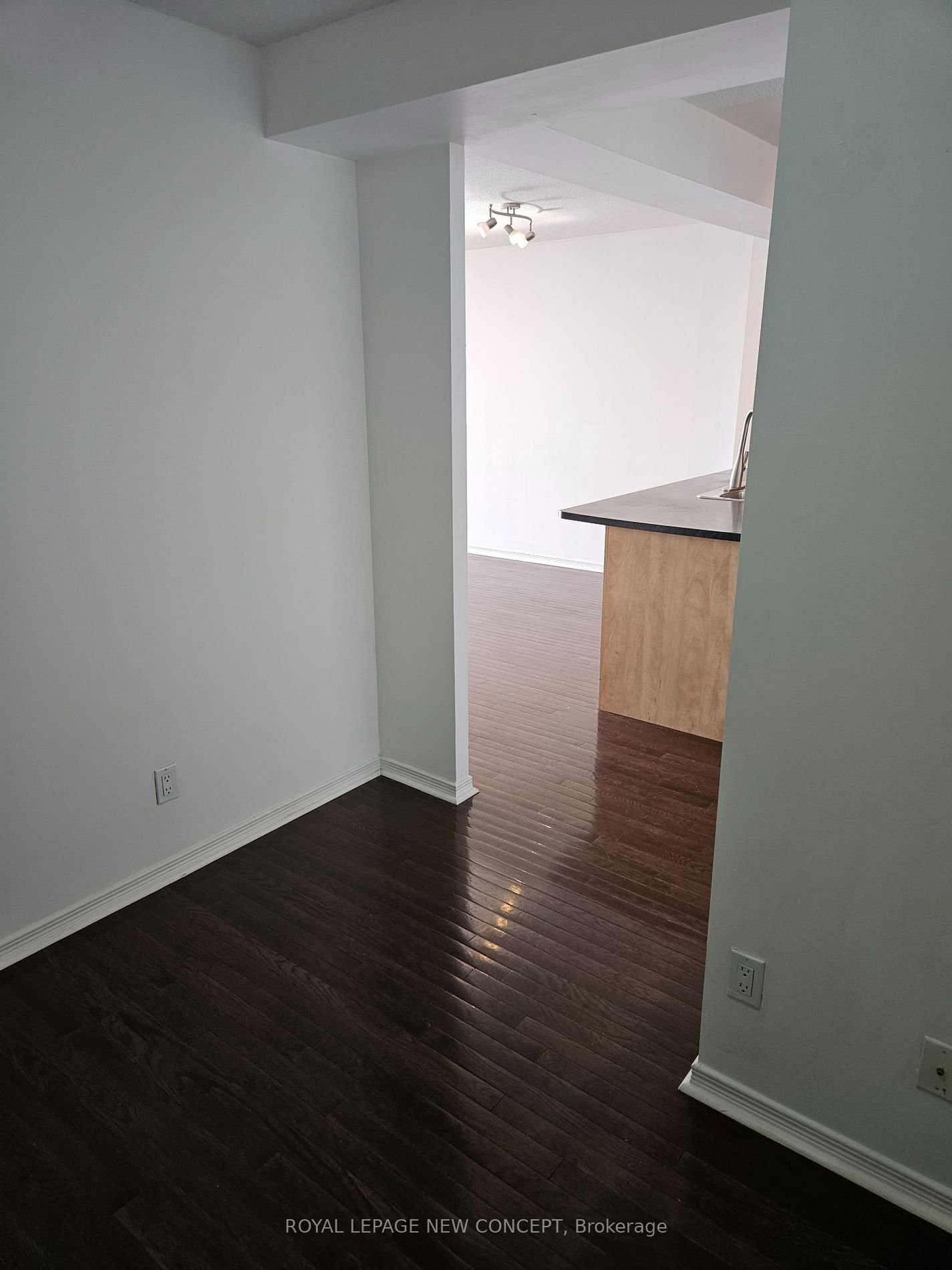 330 Red Maple Rd, unit 1002 for sale - image #22