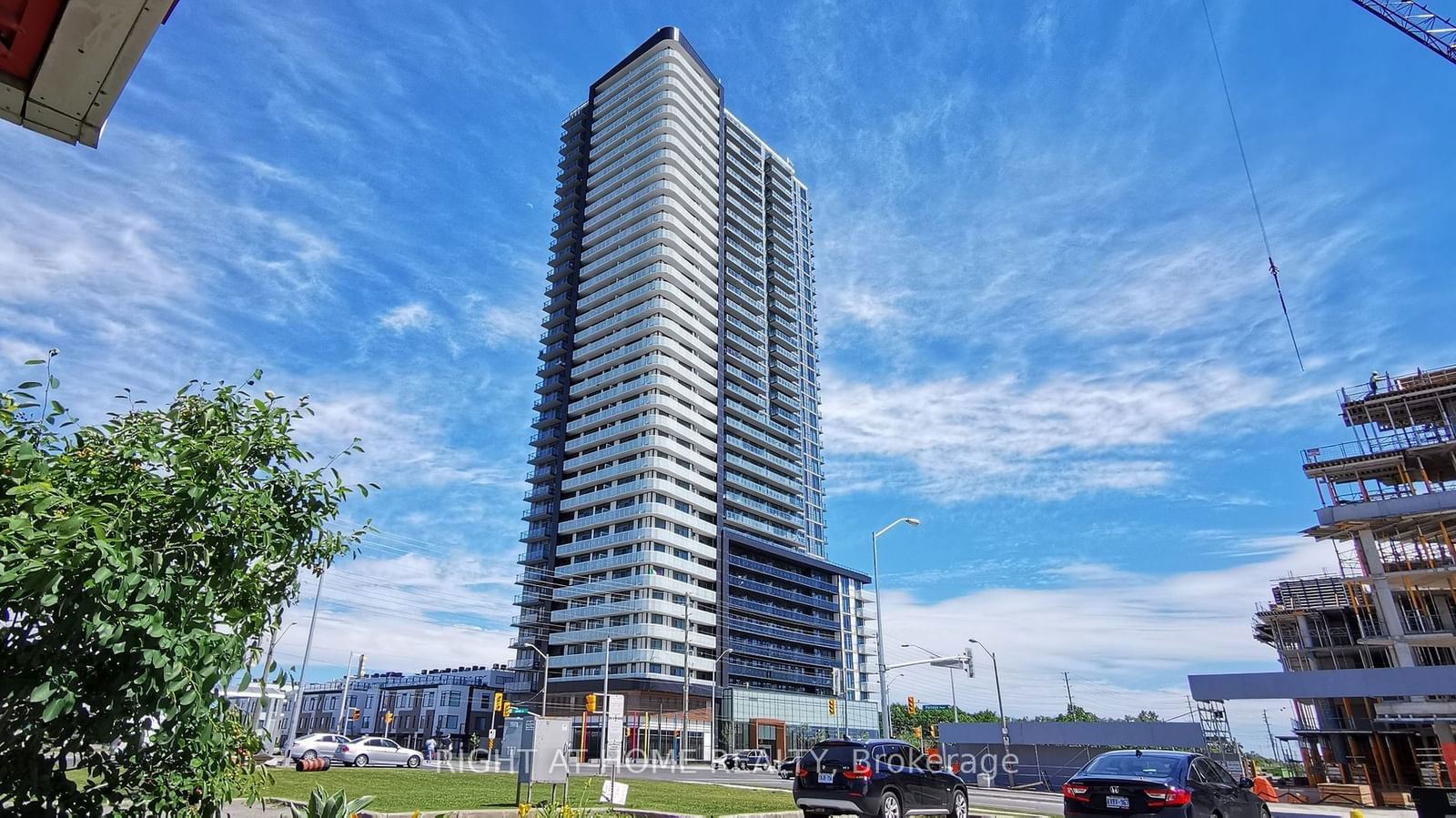 7895 Jane St, unit 610 for sale - image #1