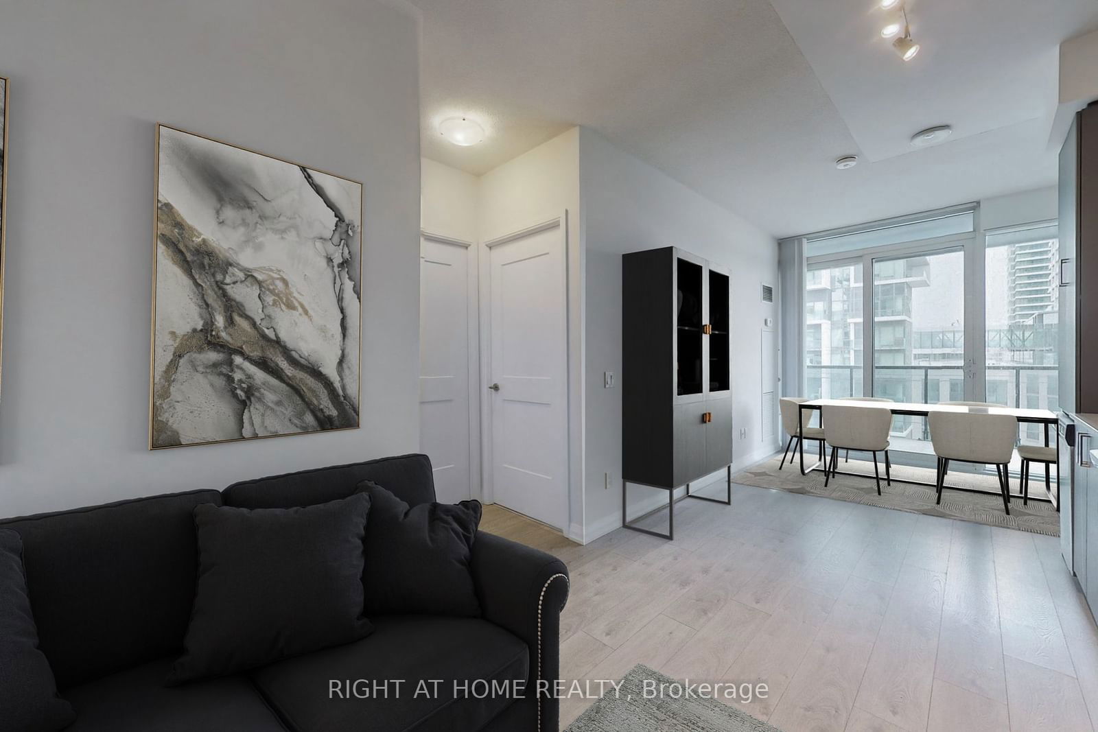 7895 Jane St, unit 610 for sale - image #18