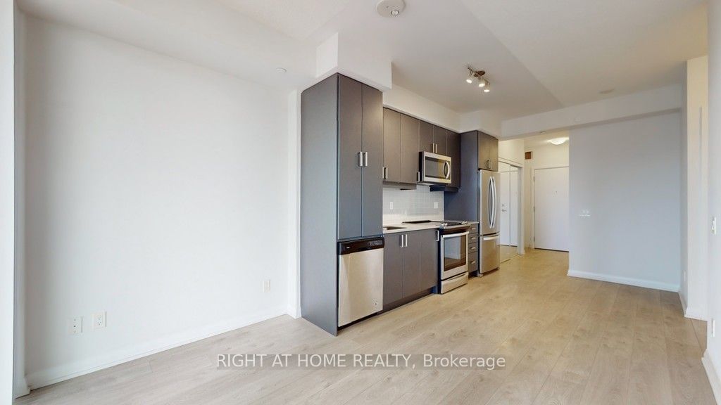 7895 Jane St, unit 610 for sale - image #20