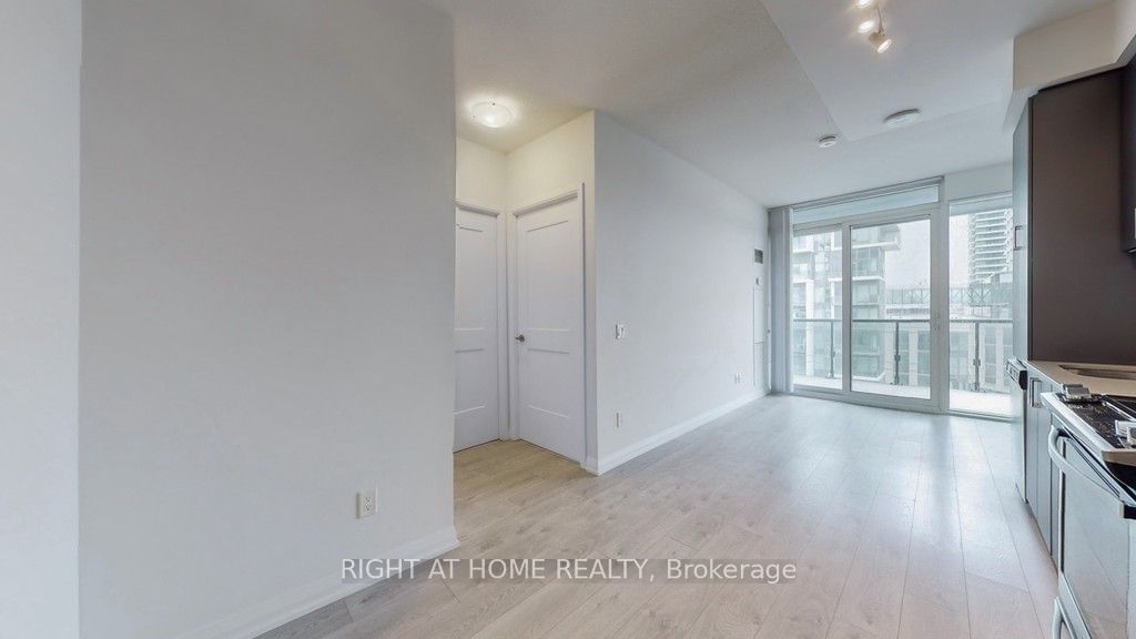 7895 Jane St, unit 610 for sale - image #22