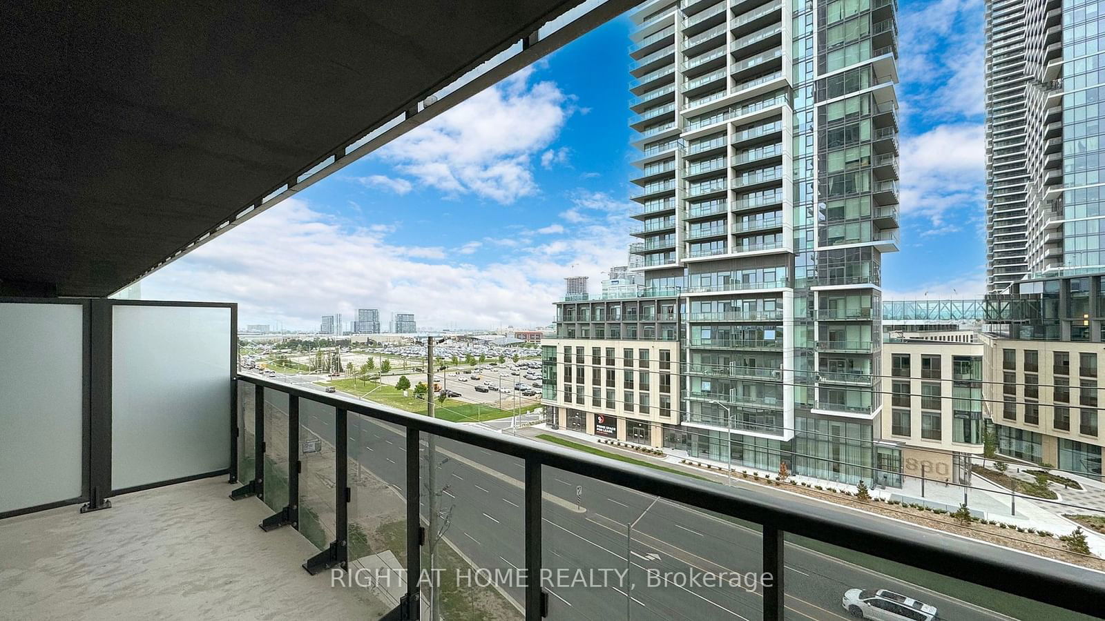 7895 Jane St, unit 610 for sale - image #35