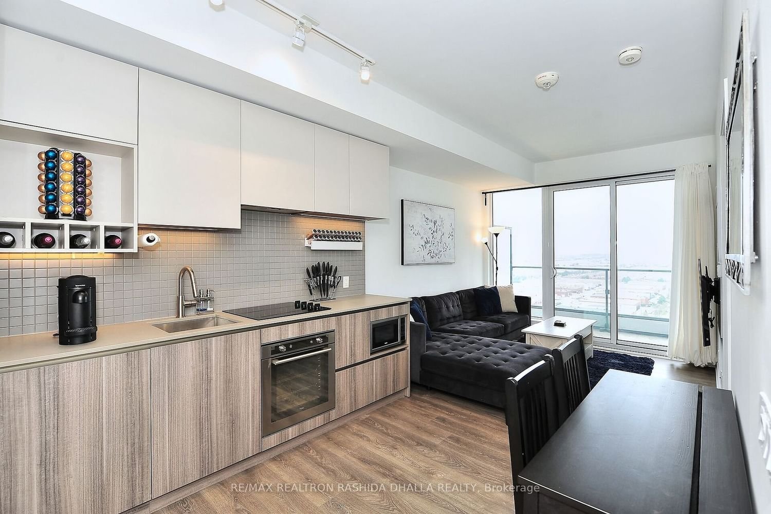 5 Buttermill Ave, unit 2011 for sale - image #13