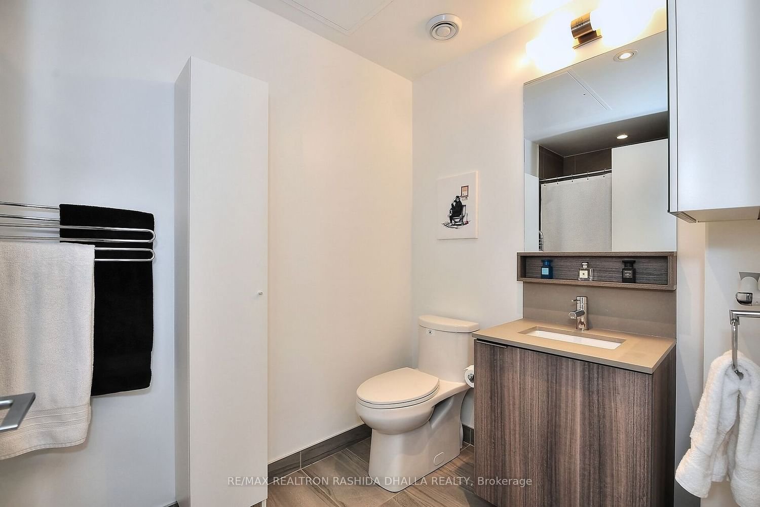 5 Buttermill Ave, unit 2011 for sale - image #25