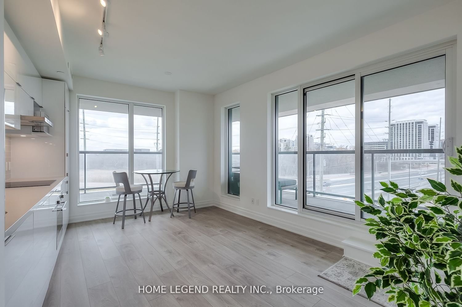 10 Rouge Valley Dr W, unit 315 for rent - image #8