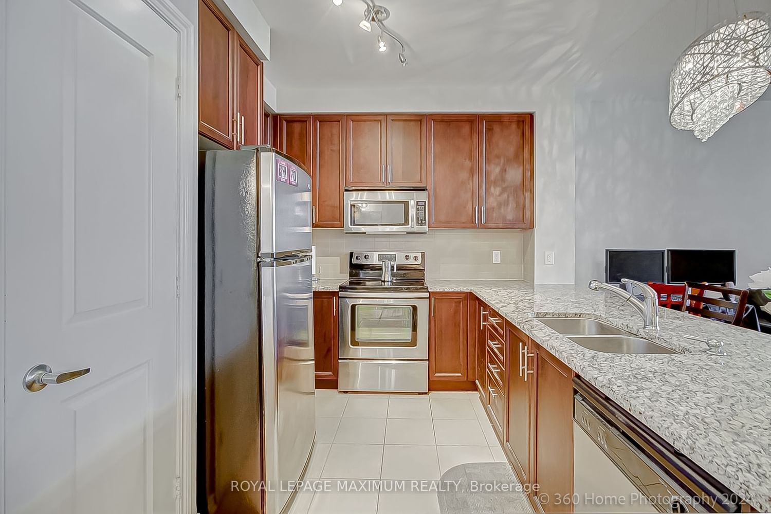 9245 Jane St, unit 706 for sale - image #17