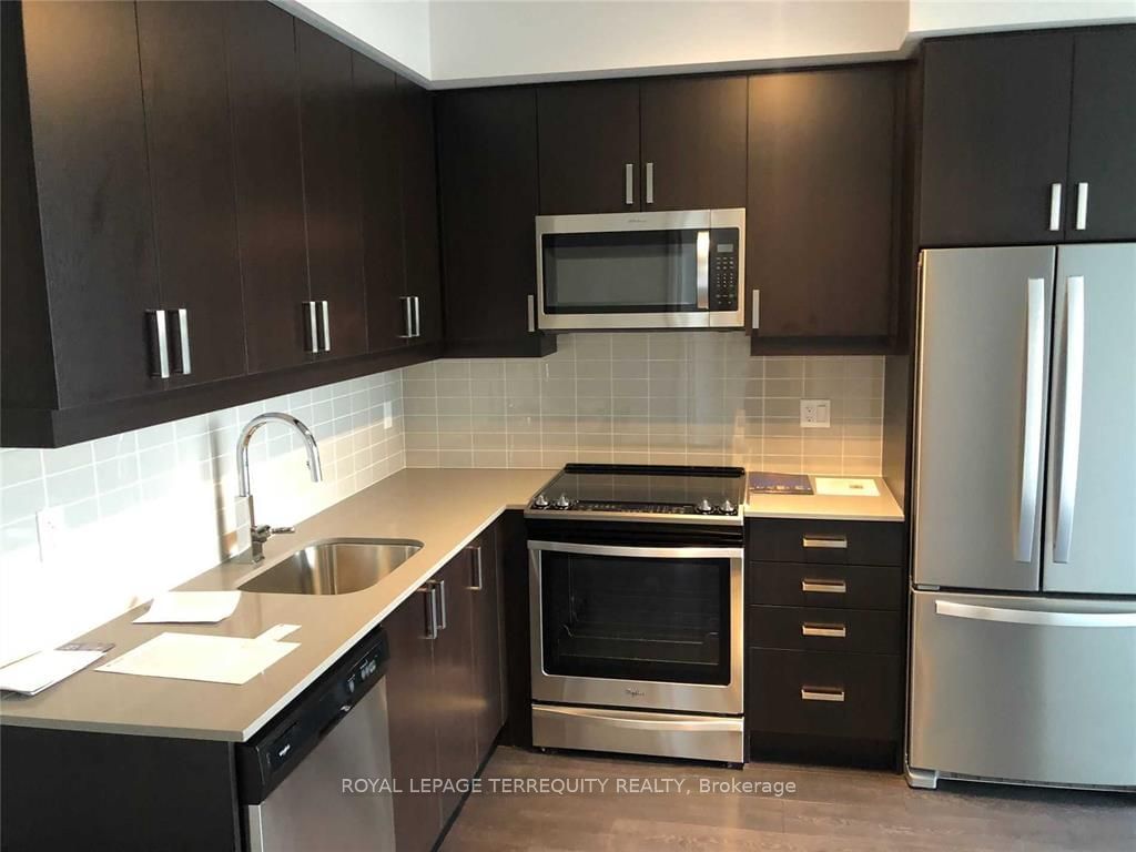 7895 Jane St, unit 2602 for rent - image #6