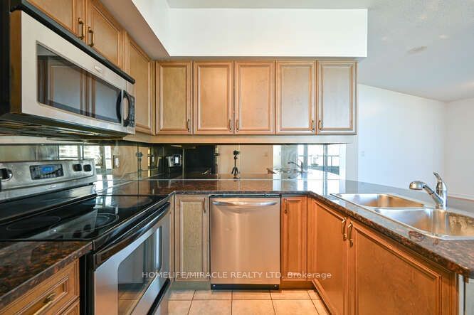 9225 Jane St, unit 1609 for sale - image #19