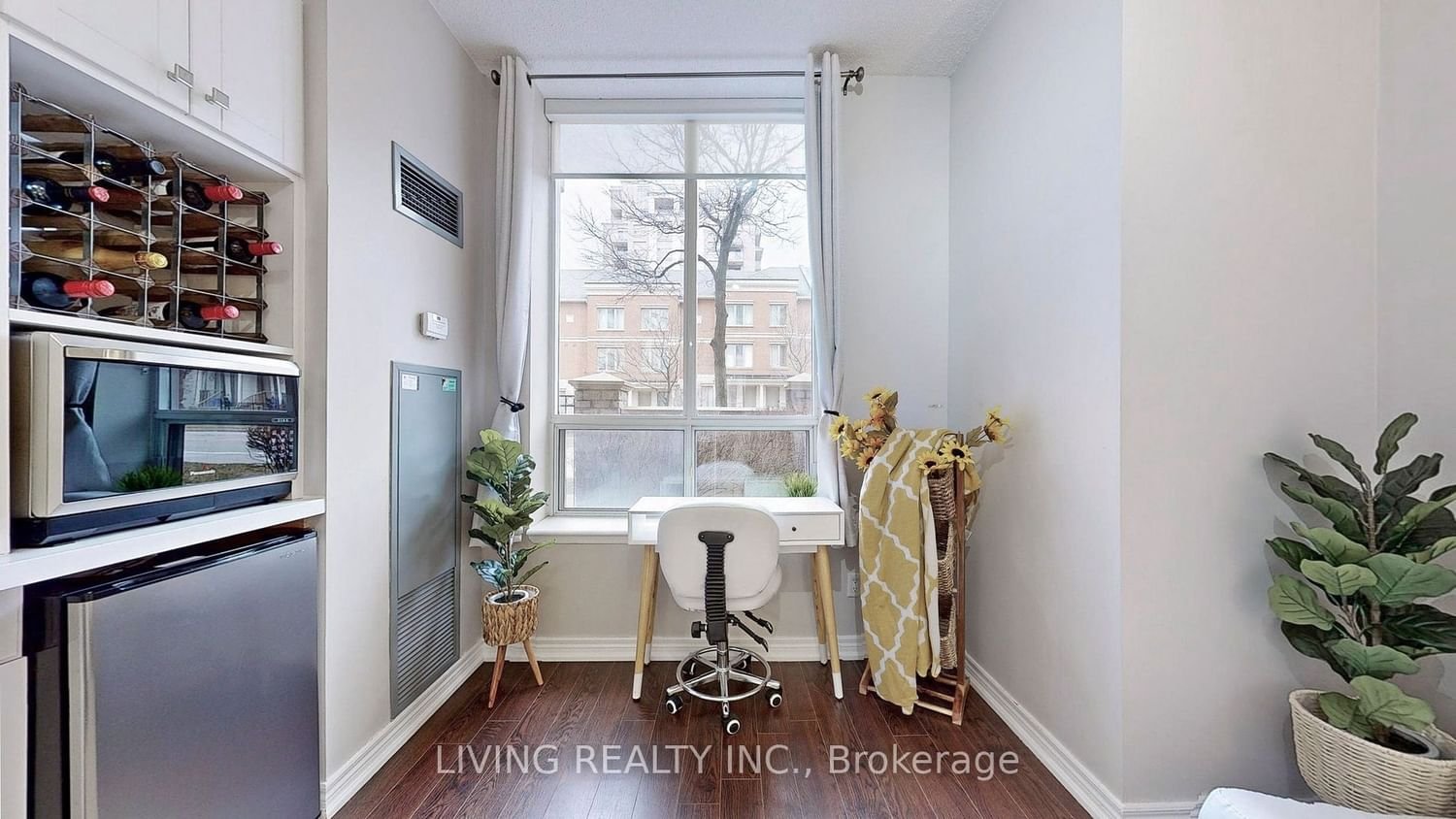 25 Times Ave, unit 112 for rent - image #13