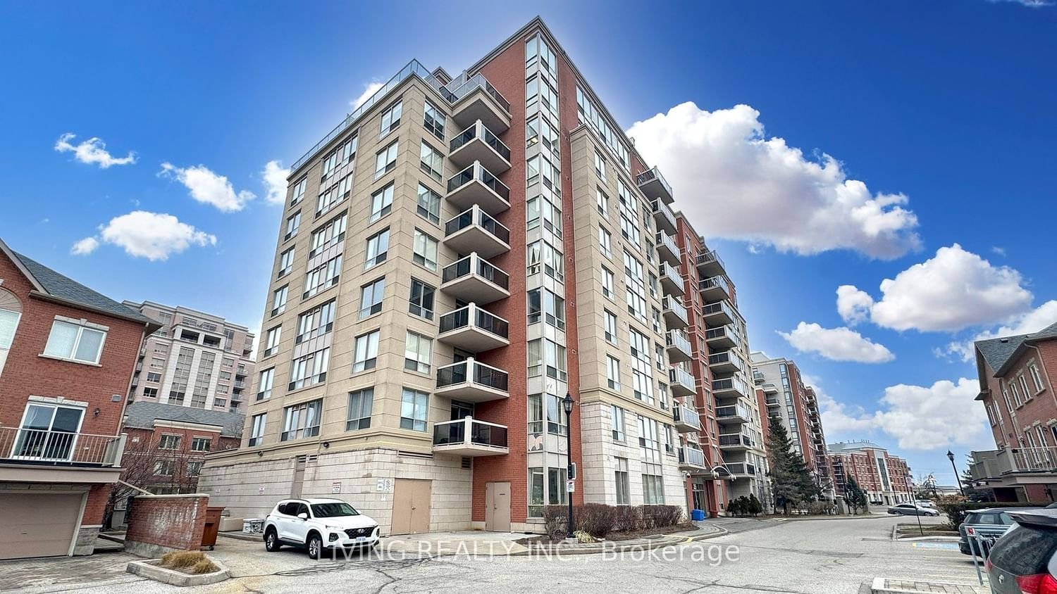 25 Times Ave, unit 112 for rent - image #3