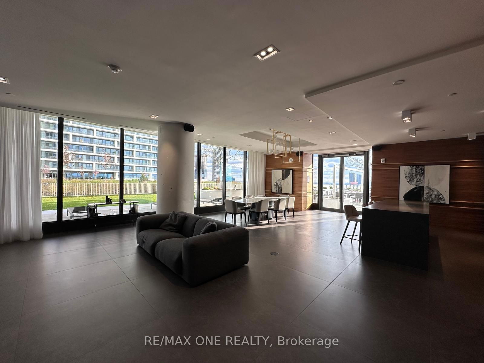 898 Portage Pkwy W, unit 1511 for sale - image #35