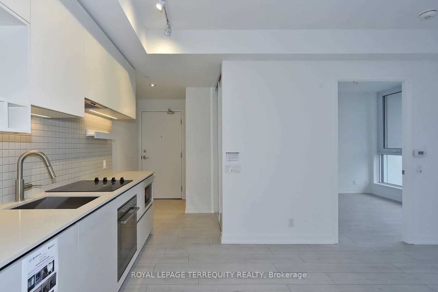 5 Buttermill Ave, unit 1112 for rent - image #20