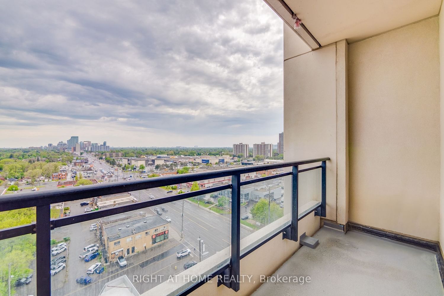 1 Grandview Ave, unit 1209 for sale - image #24