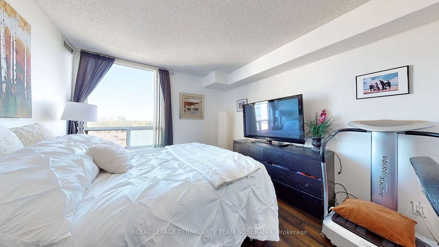 1 Emerald Lane, unit PH402 for sale - image #9