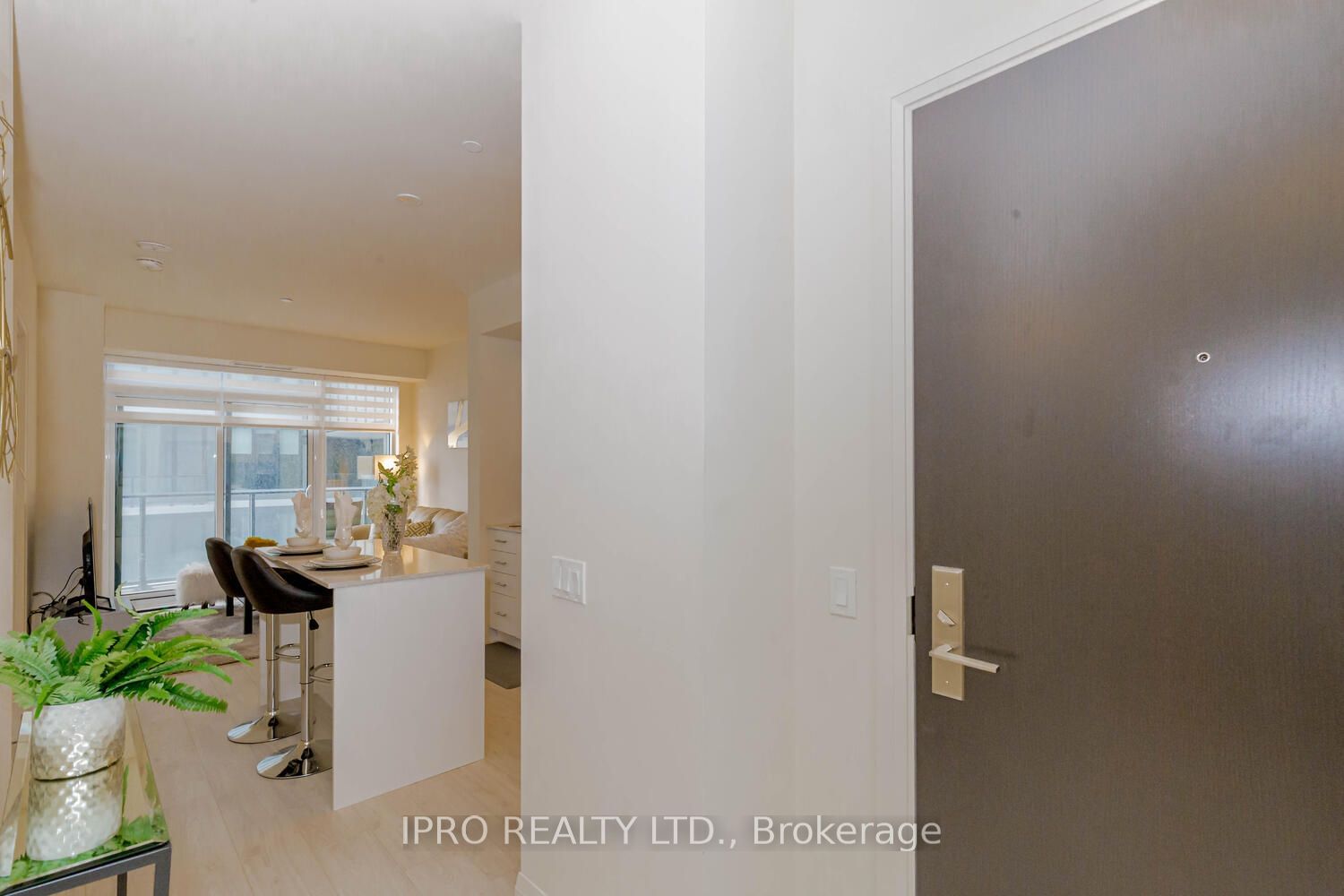 9000 Jane St, unit 606 for sale