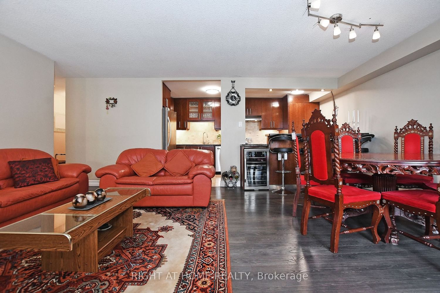 60 Inverlochy Blvd, unit 806 for sale - image #11