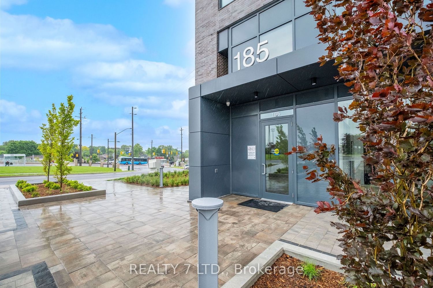 185 Deerfield Rd, unit 417 for sale - image #2