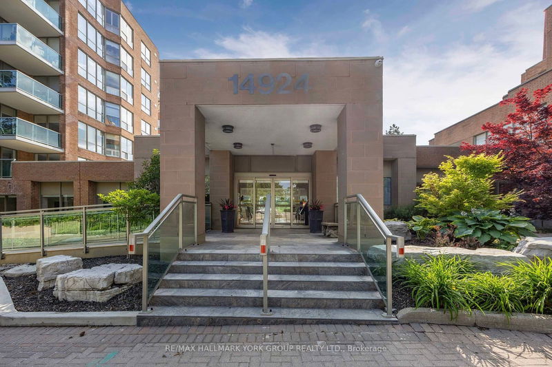 14924 Yonge St, unit 205 for sale - image #1