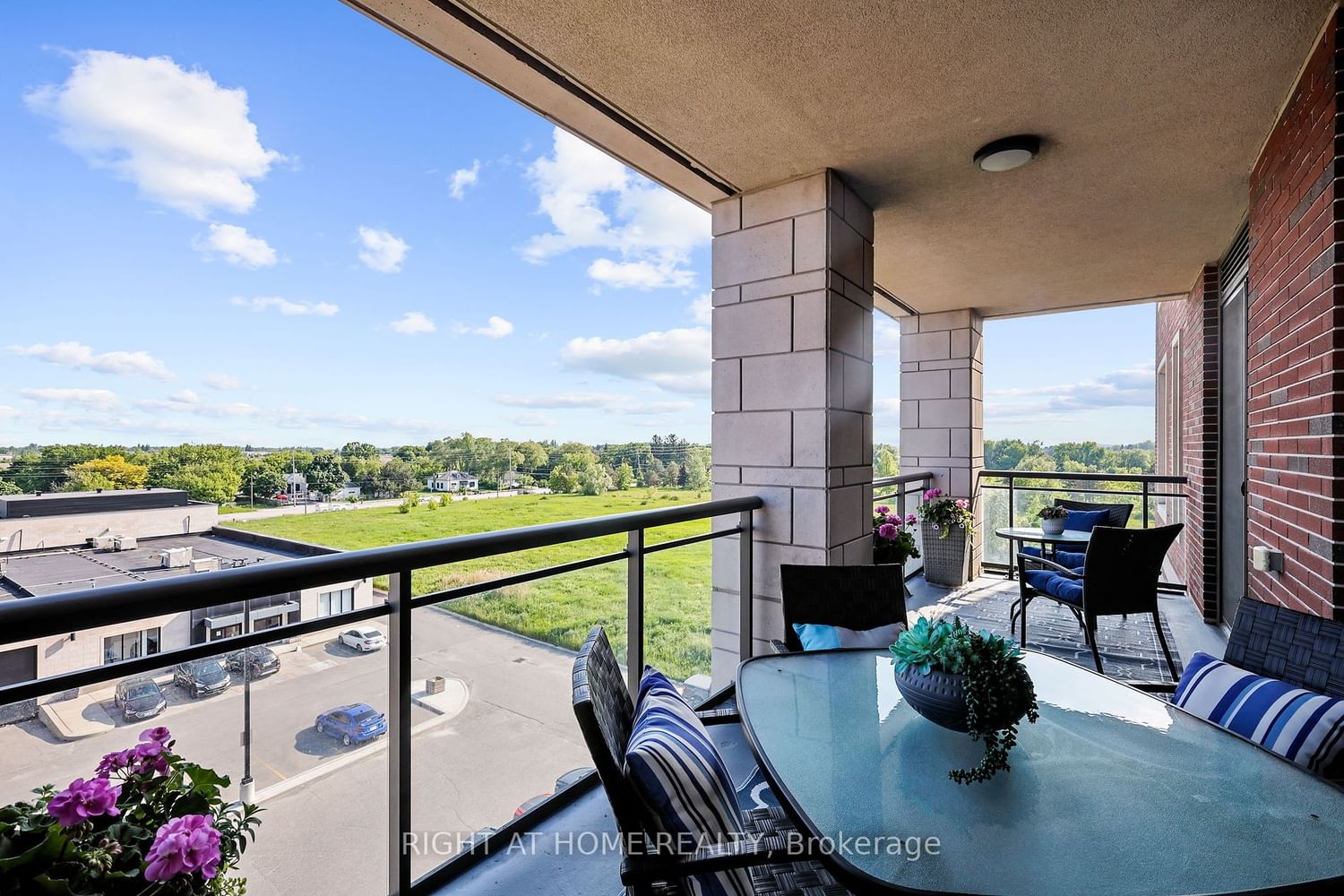 25 Baker Hill Blvd, unit 522 for sale