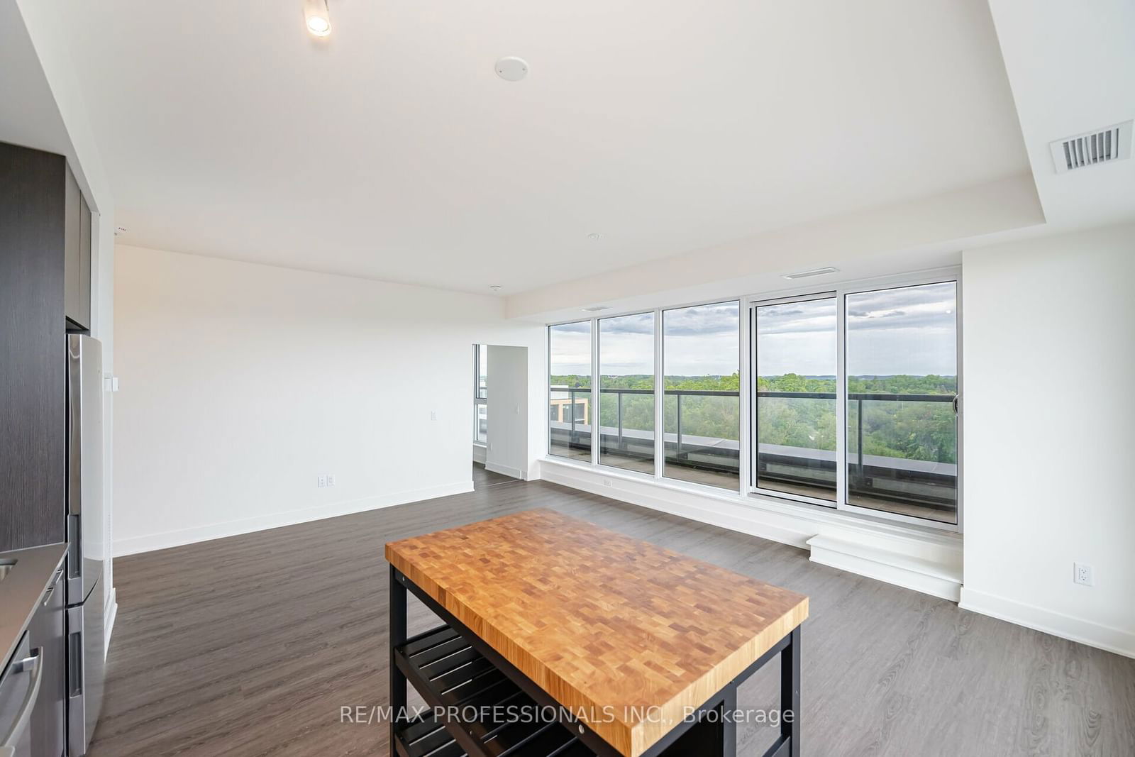 185 Deerfield Rd, unit 504 for sale - image #14