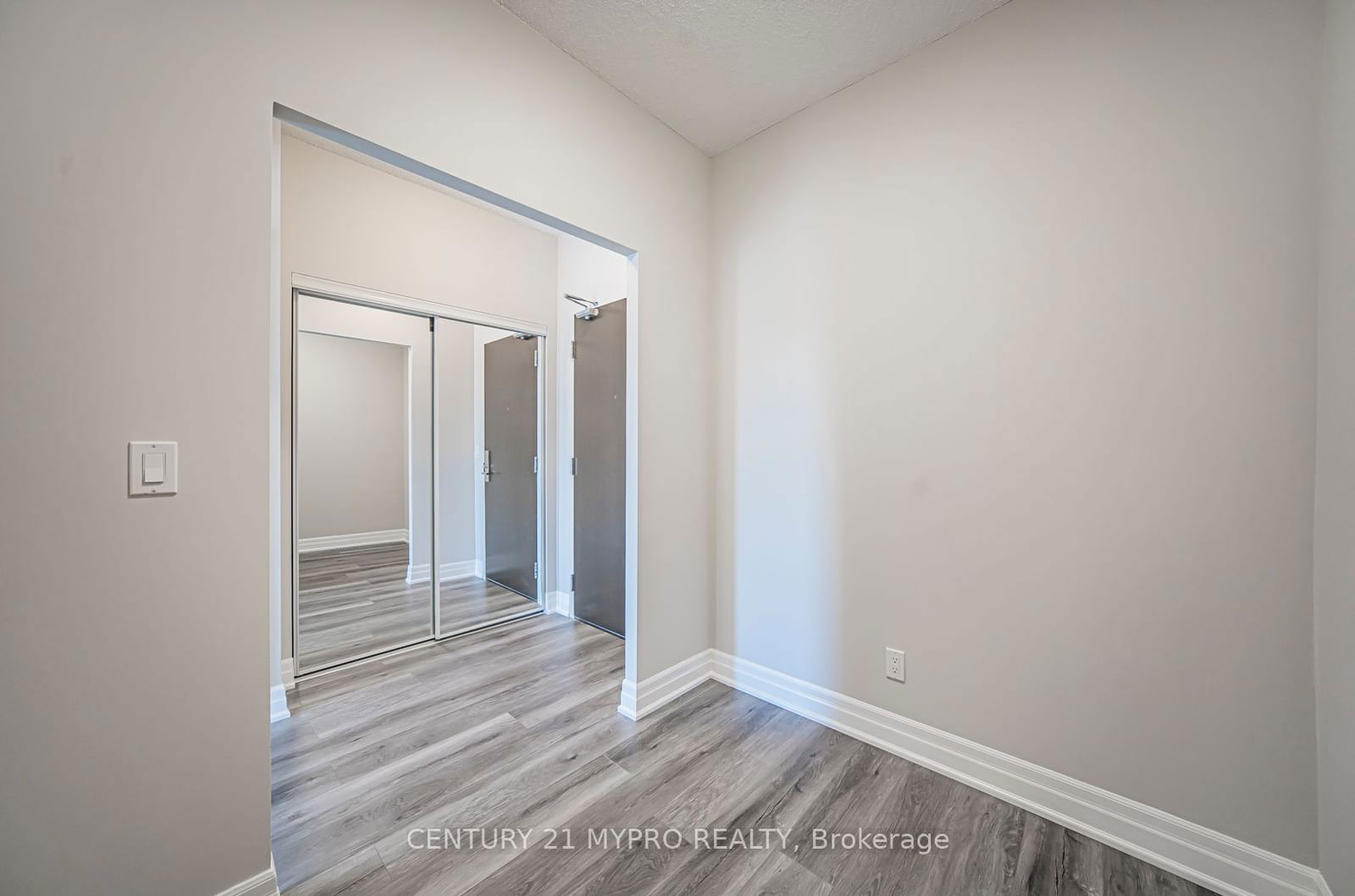 8130 Birchmount Rd, unit 316 for sale - image #3