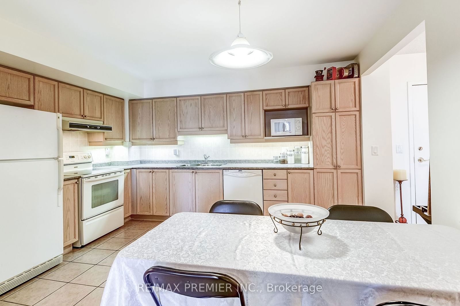 2500 Rutherford Rd, unit 315 for sale - image #11