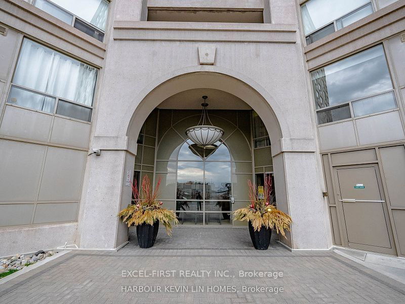 9015 LESLIE St, unit 1208 for sale - image #1