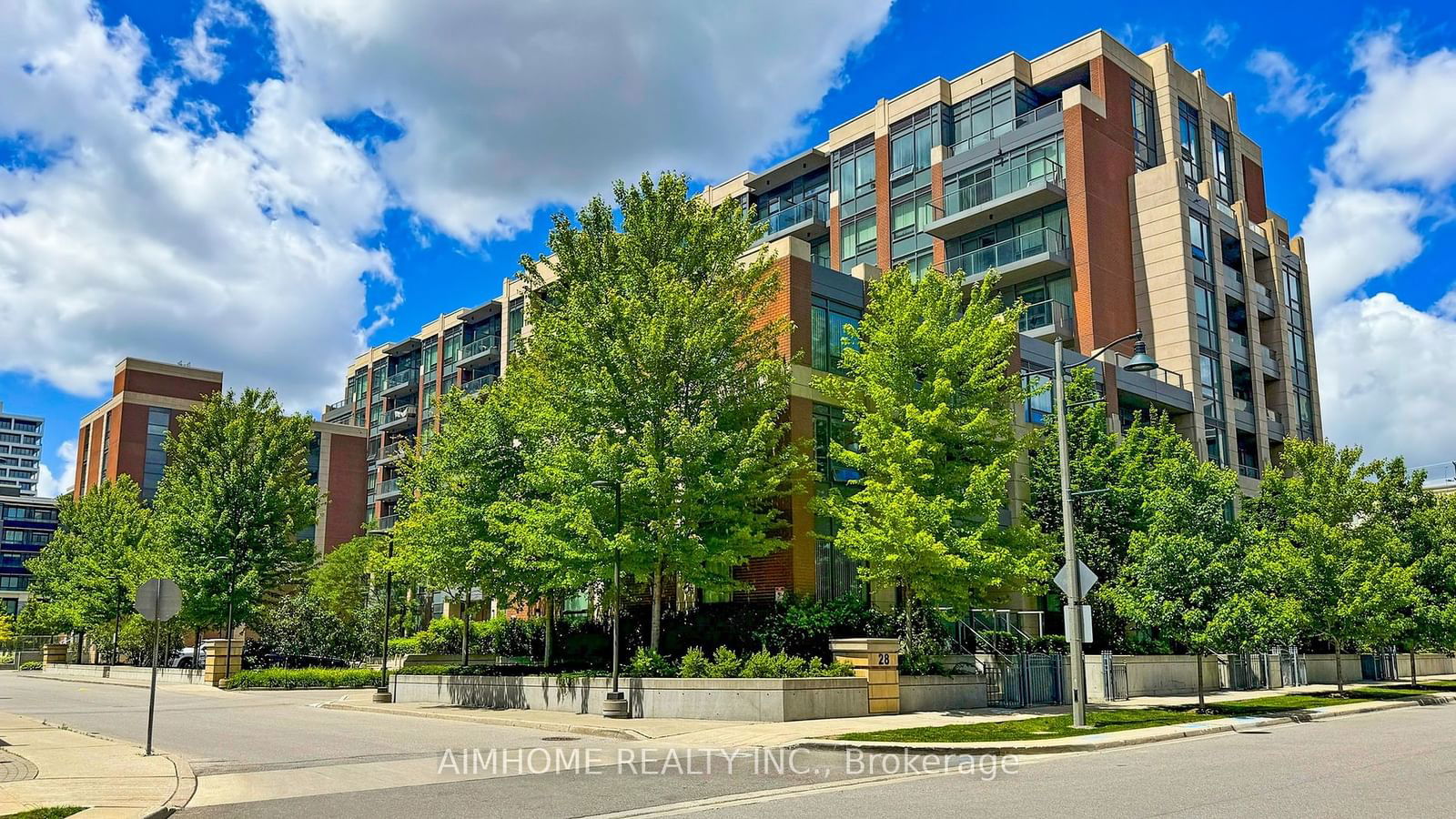 28 Uptown Dr, unit 203 for sale - image #2