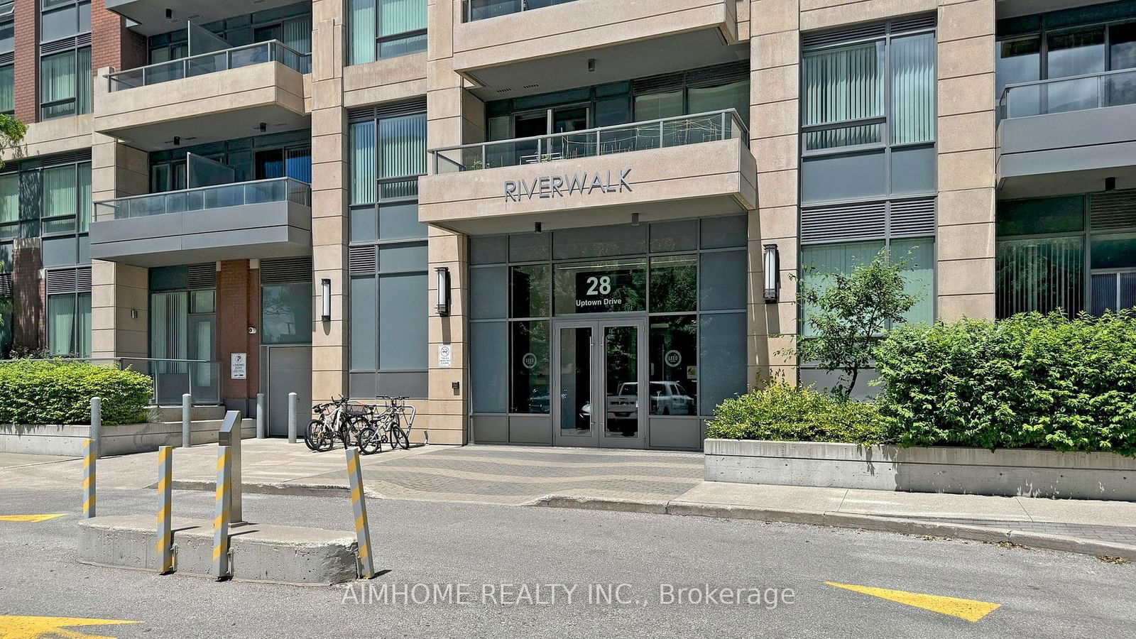 28 Uptown Dr, unit 203 for sale