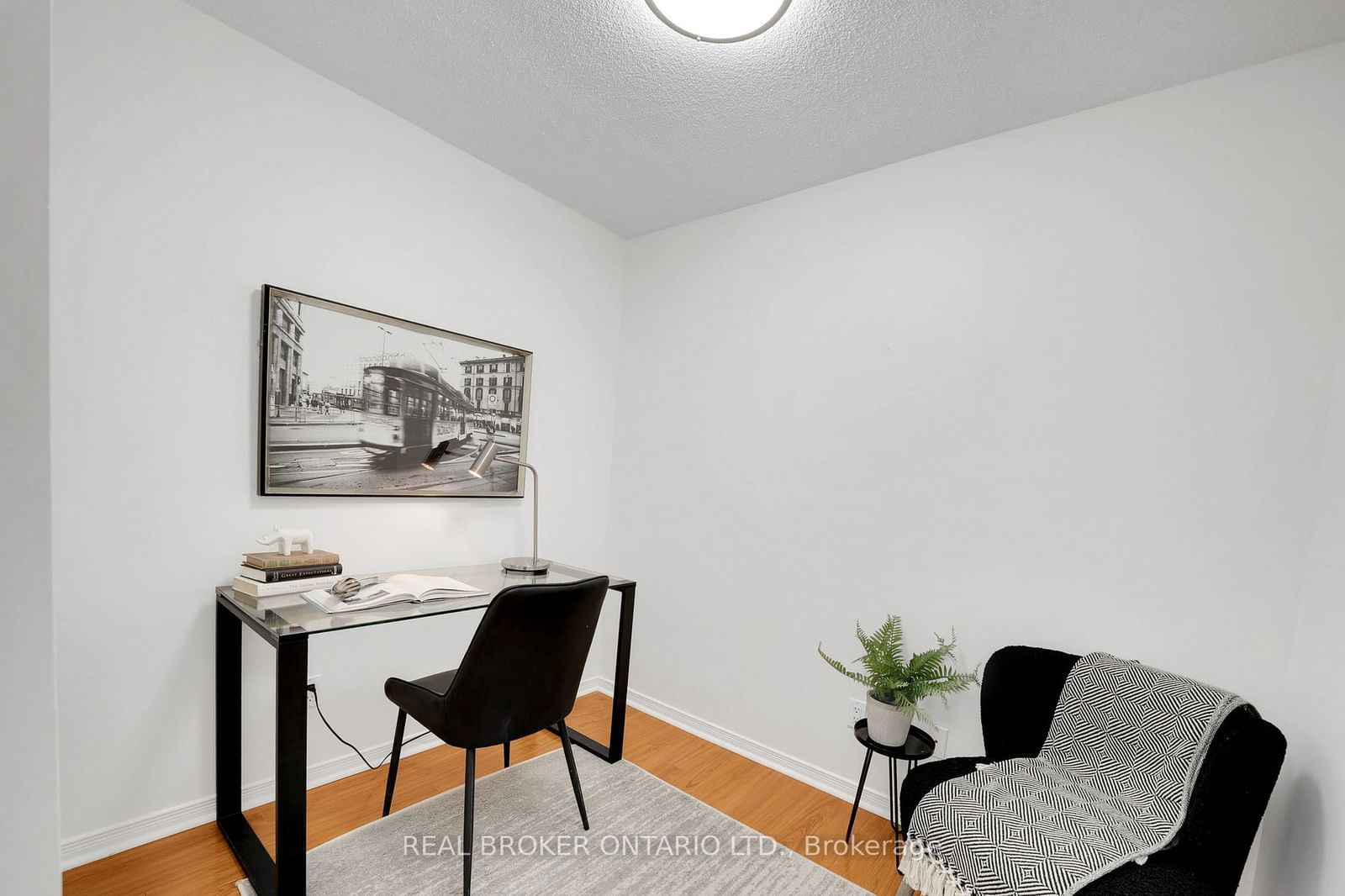 310 Red Maple Rd, unit 706 for sale - image #7