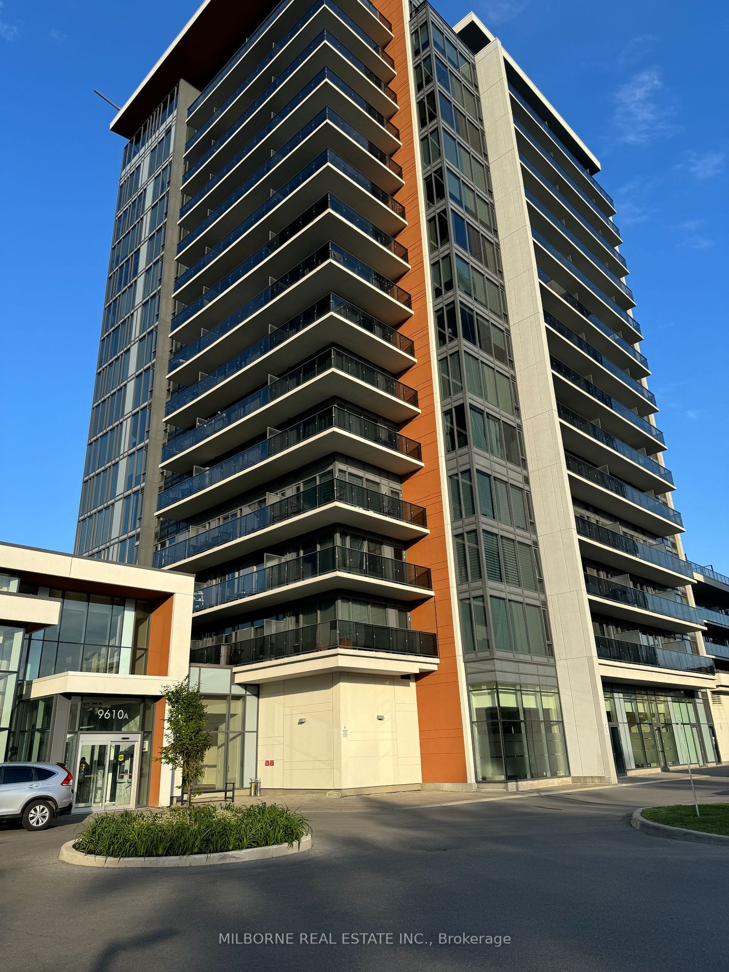 9600 Yonge St, unit 318B for sale - image #1