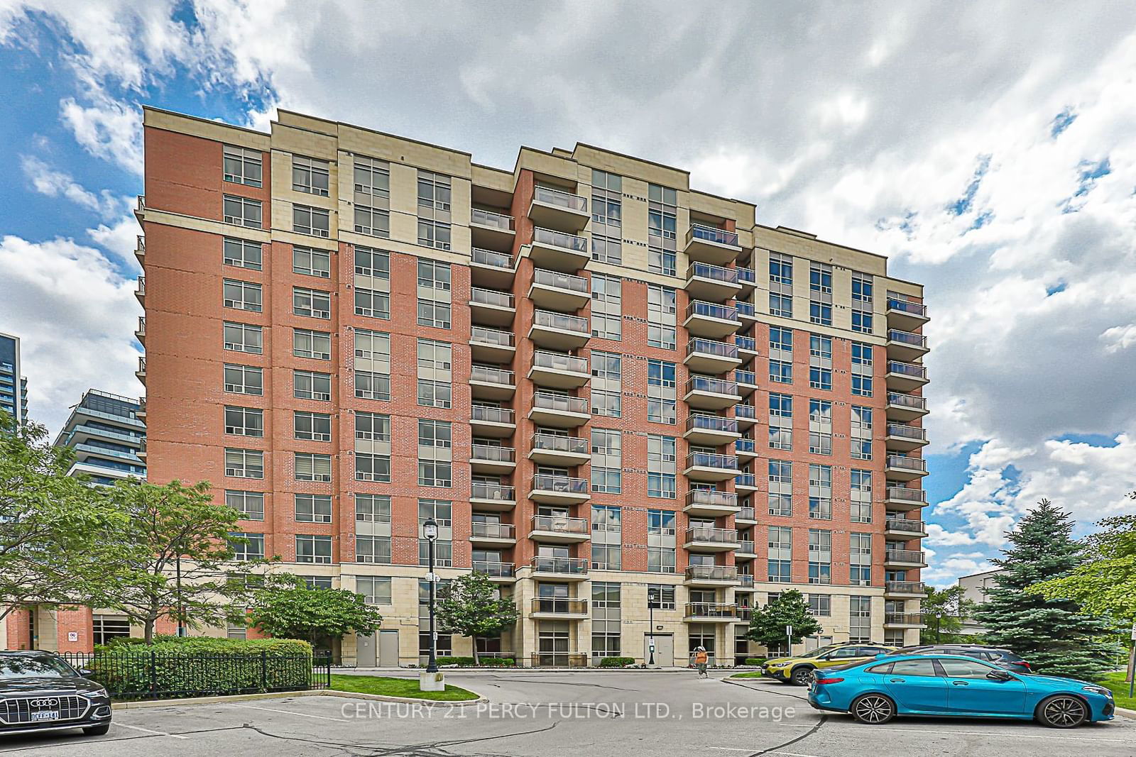 75 King William Cres, unit 409 for sale