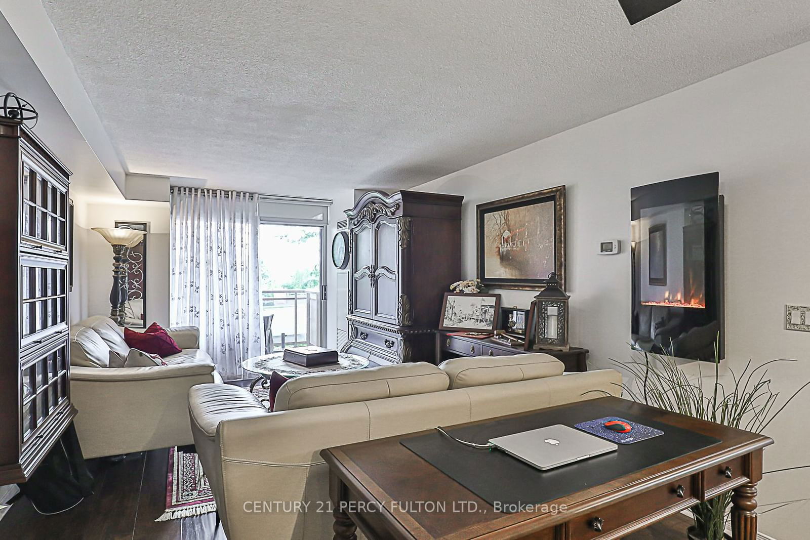 75 King William Cres, unit 409 for sale - image #20