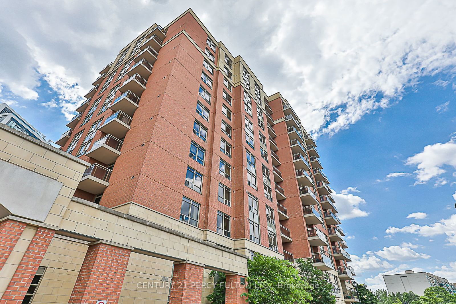 75 King William Cres, unit 409 for sale - image #3