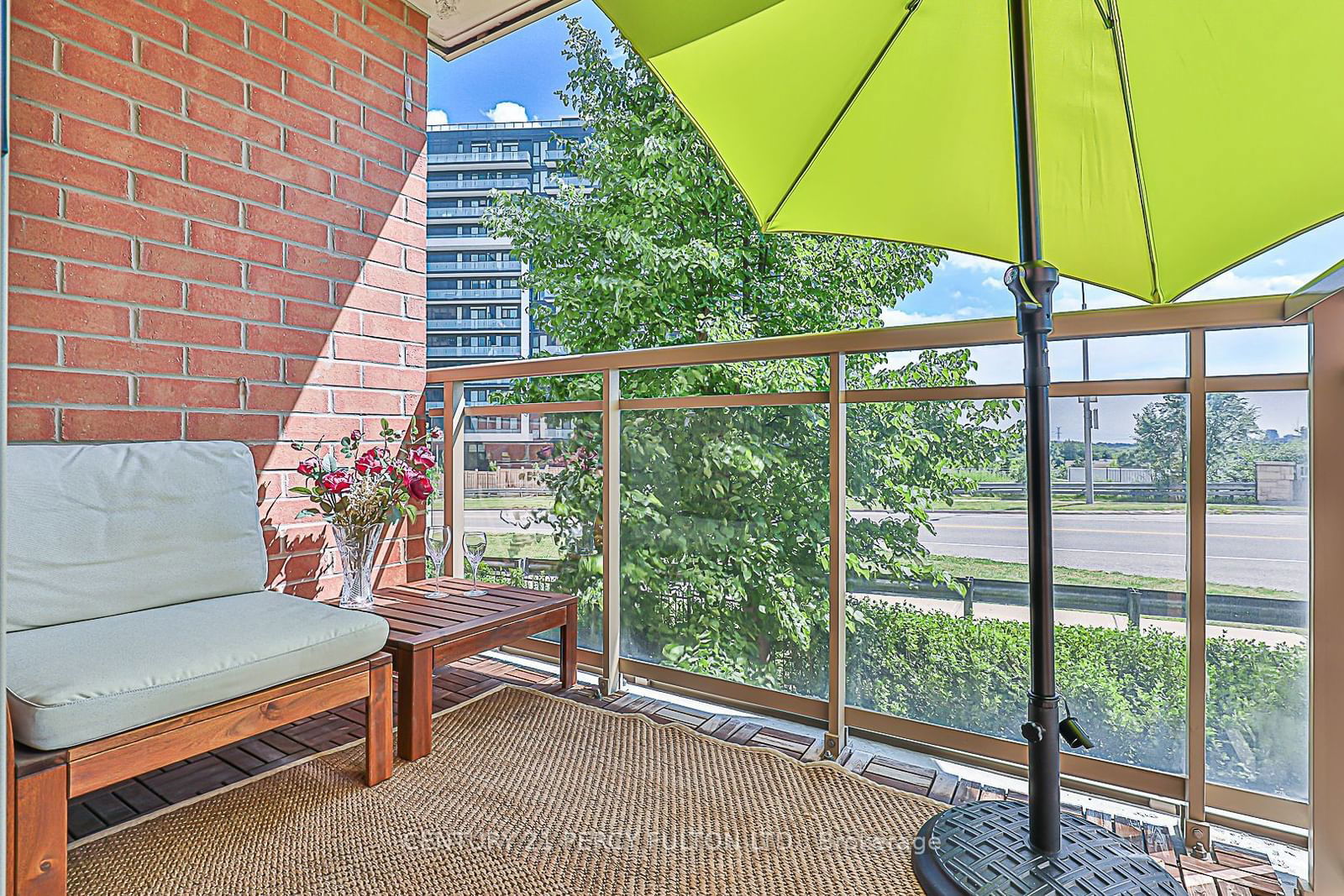 75 King William Cres, unit 409 for sale