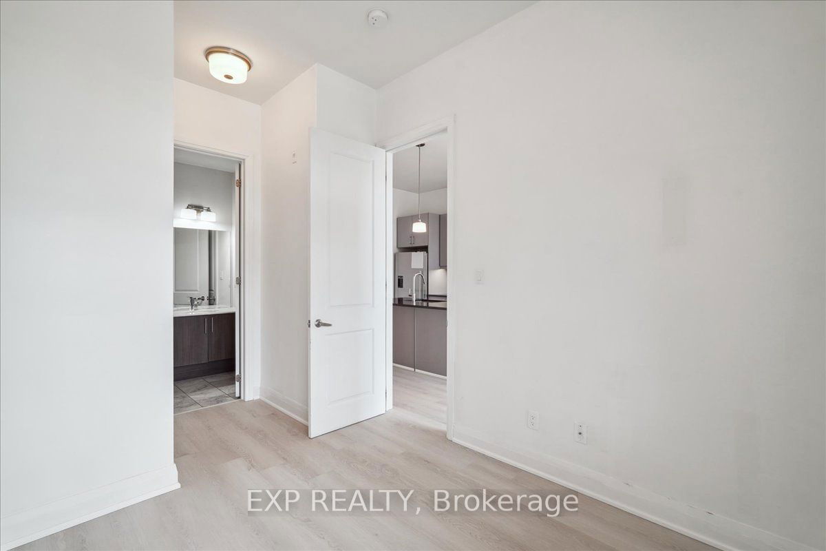 15277 Yonge St, unit 315 for sale - image #22