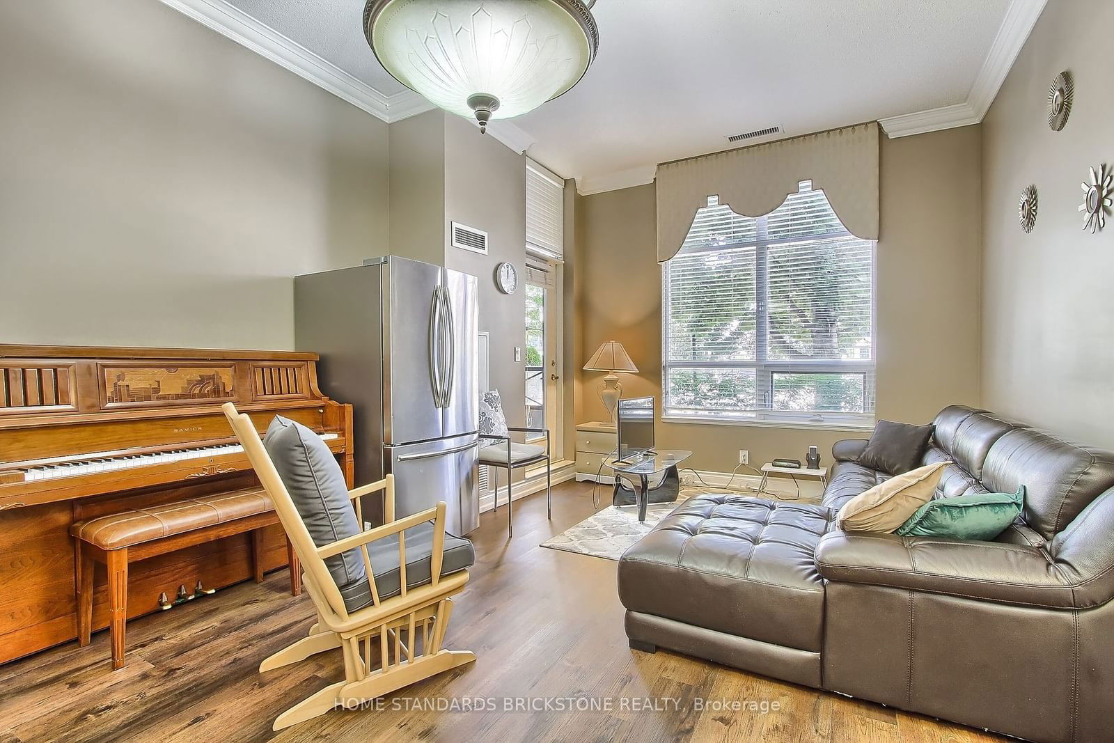 9225 Jane St, unit 115 for sale - image #10