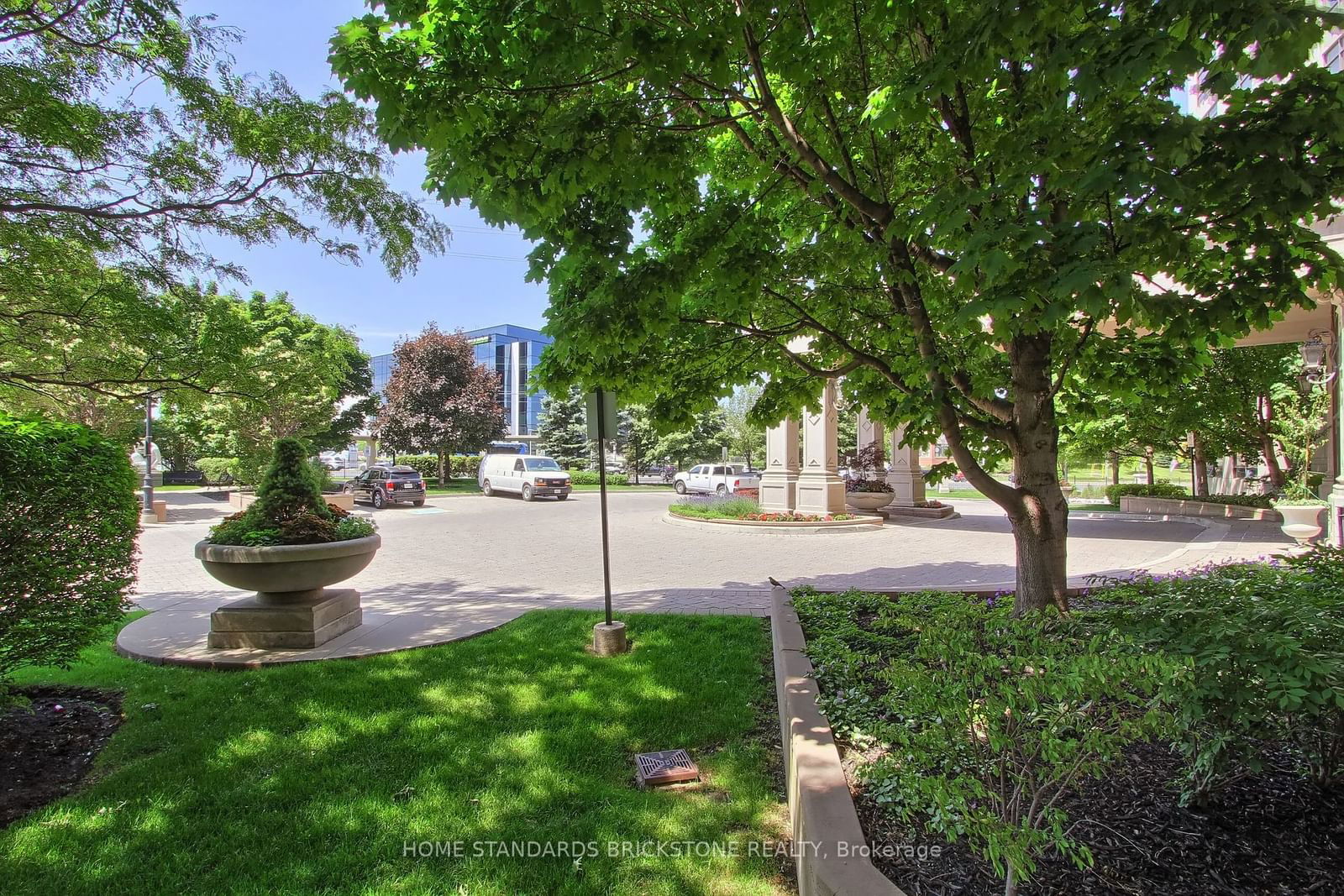 9225 Jane St, unit 115 for sale - image #23