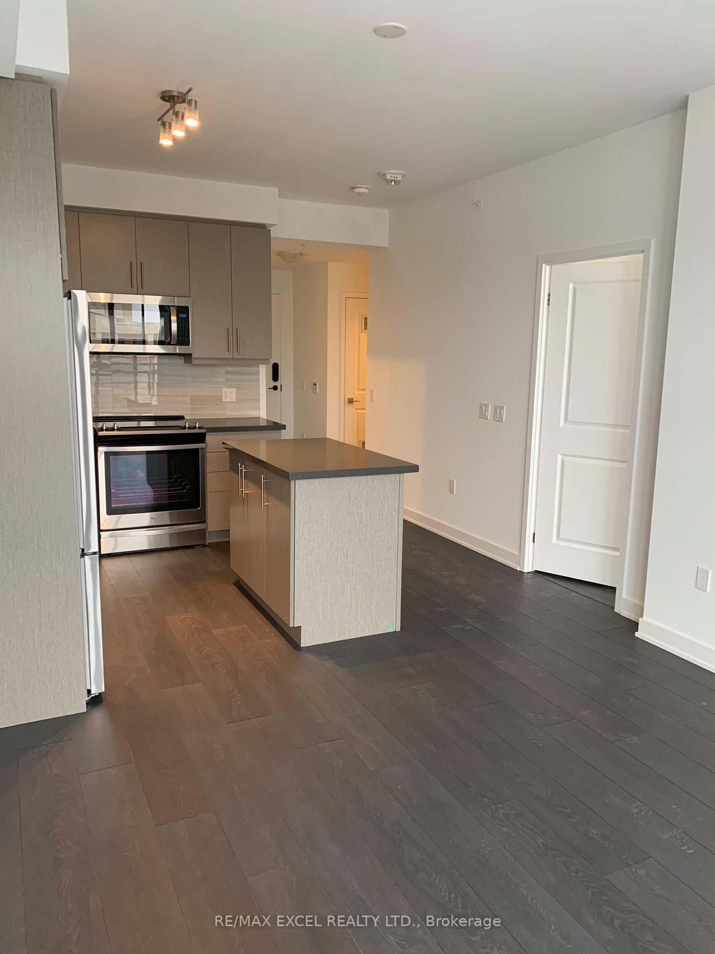 85 Oneida Cres, unit 1205 for rent - image #4