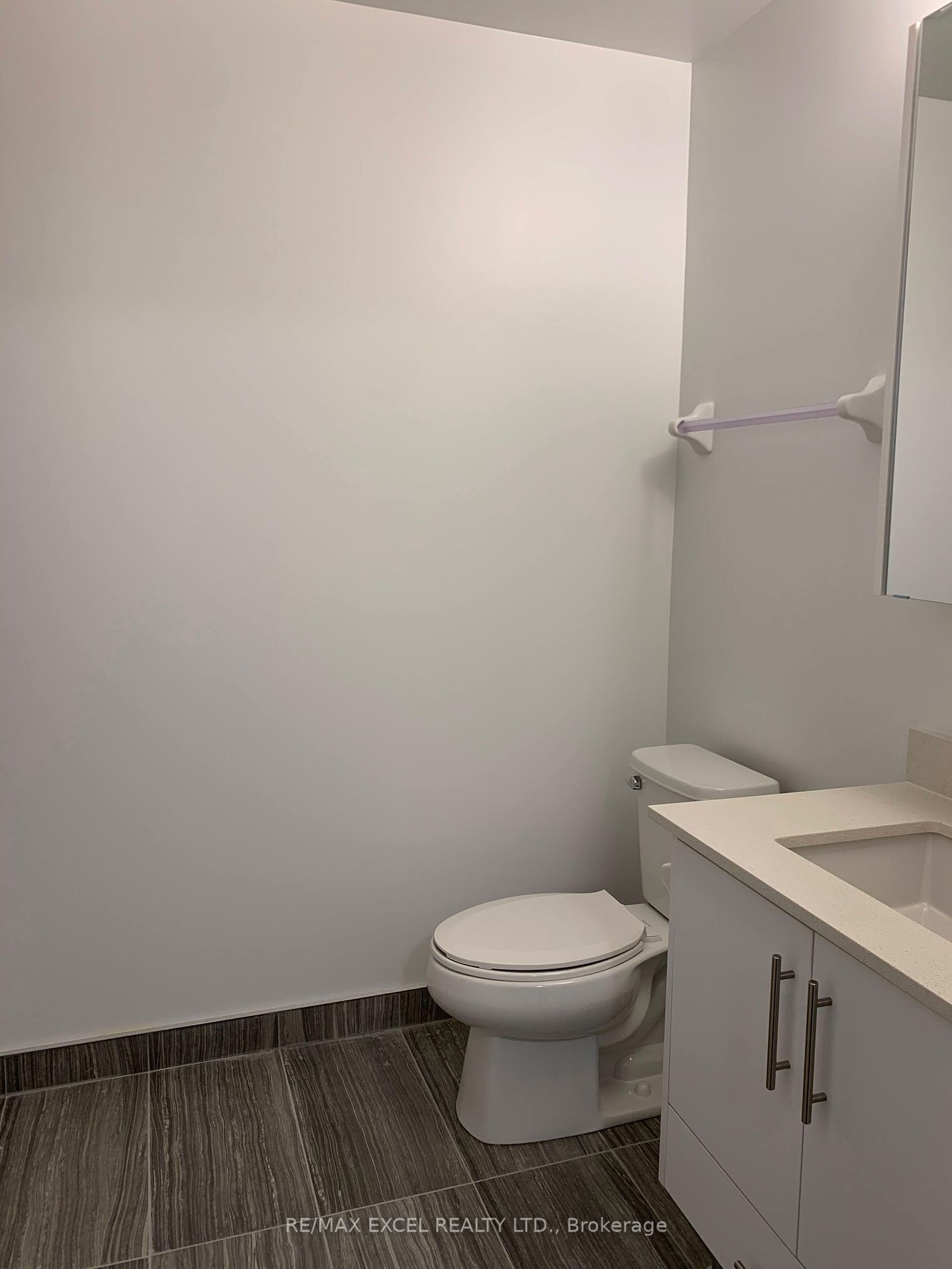 85 Oneida Cres, unit 1205 for rent - image #8