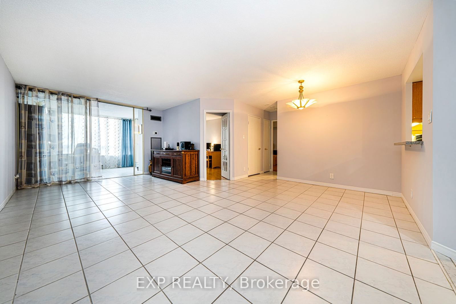 32 Clarissa Dr, unit 521 for sale - image #18