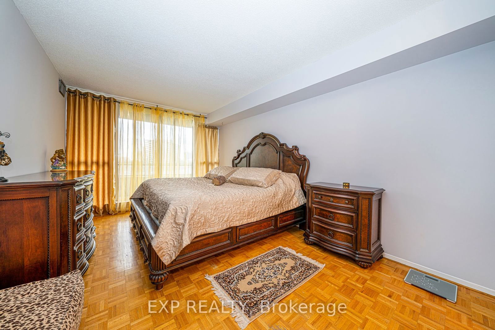 32 Clarissa Dr, unit 521 for sale - image #24