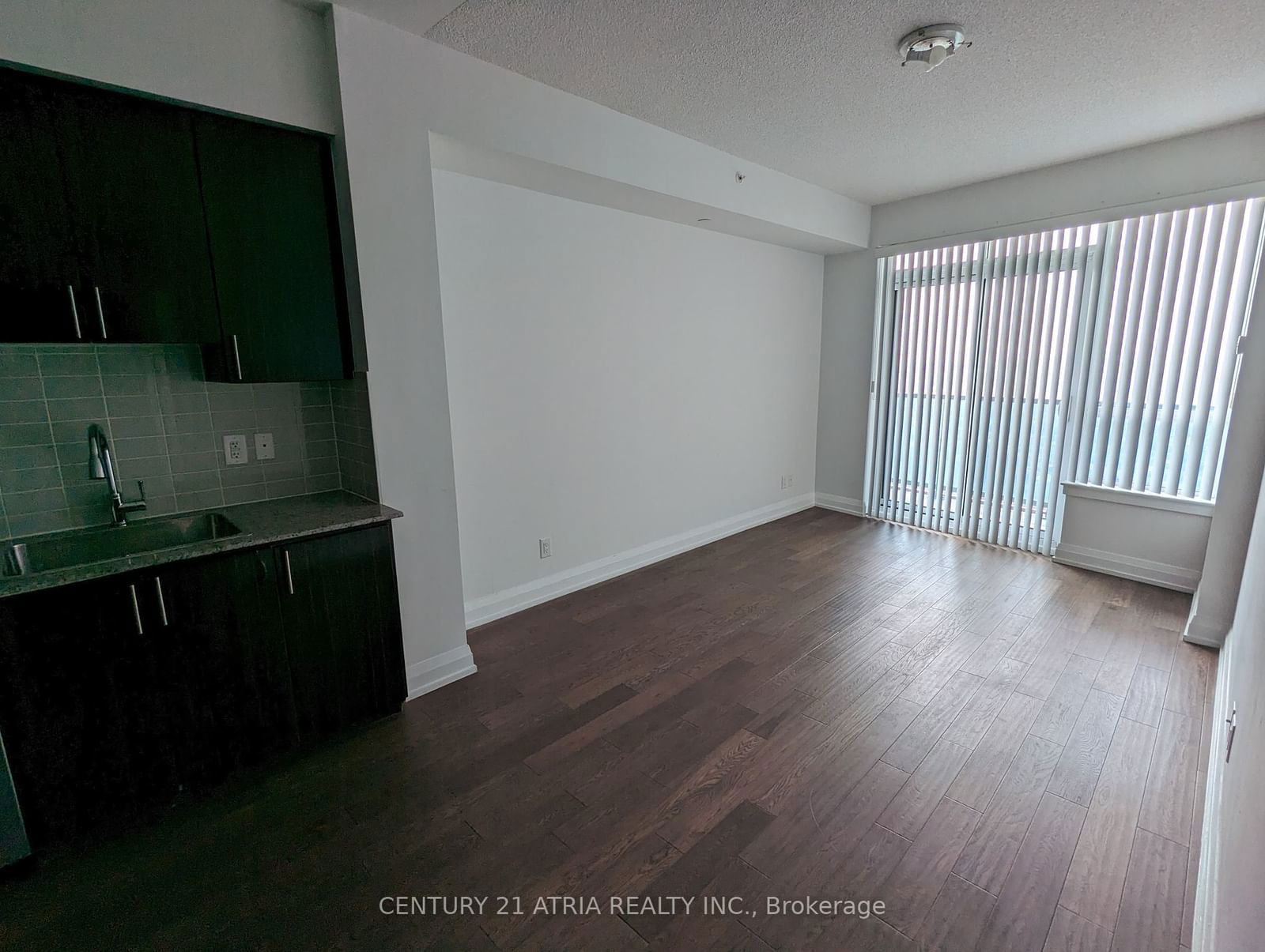 7161 Yonge St, unit 2533 for sale