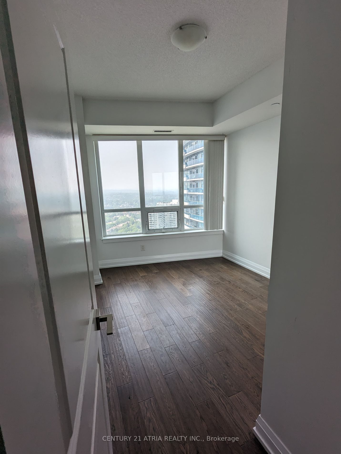 7161 Yonge St, unit 2533 for sale