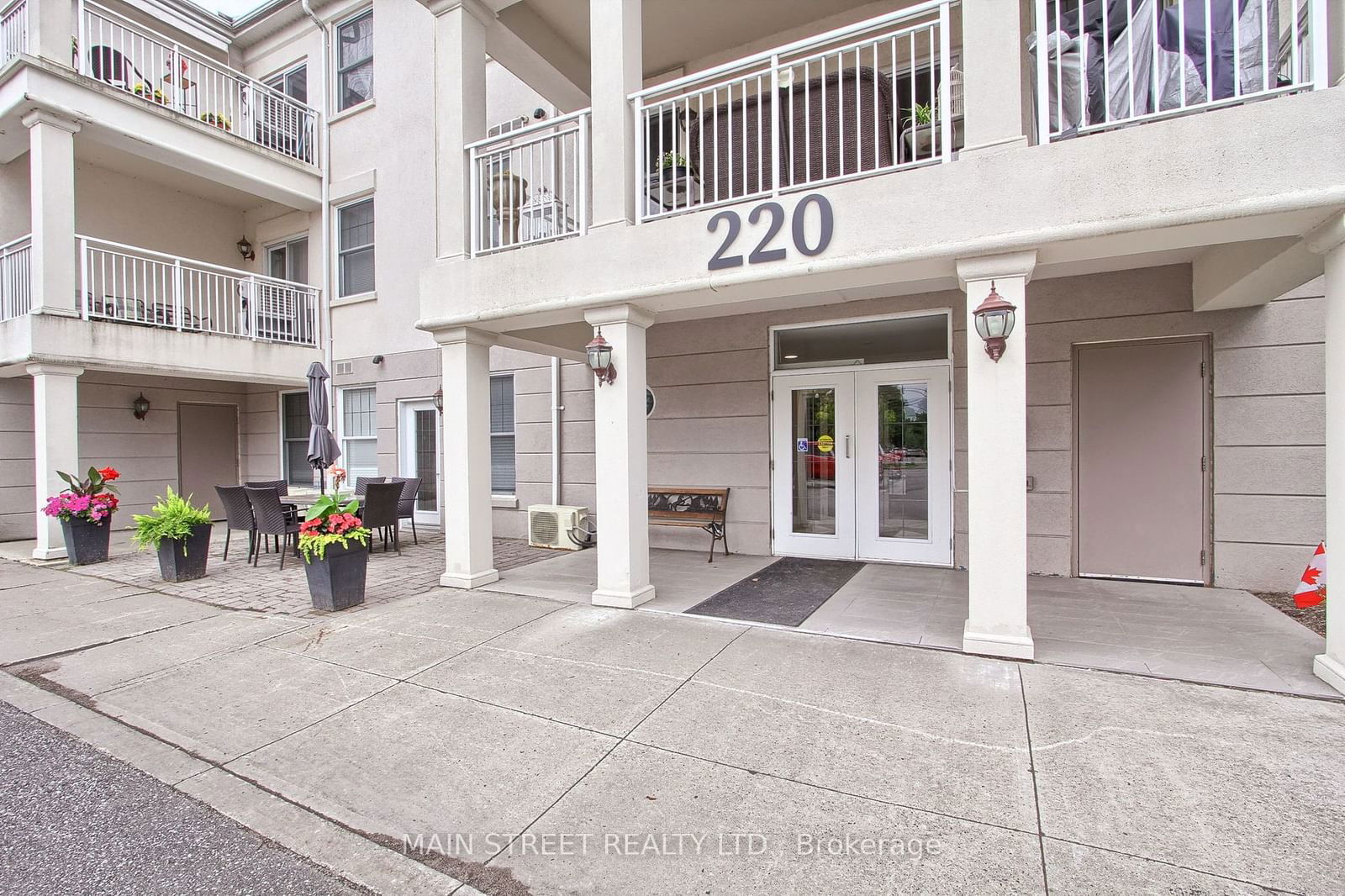 220 Main St N, unit 205 for sale